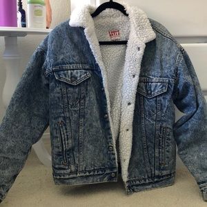 Fur lined Levi’s jean jacket